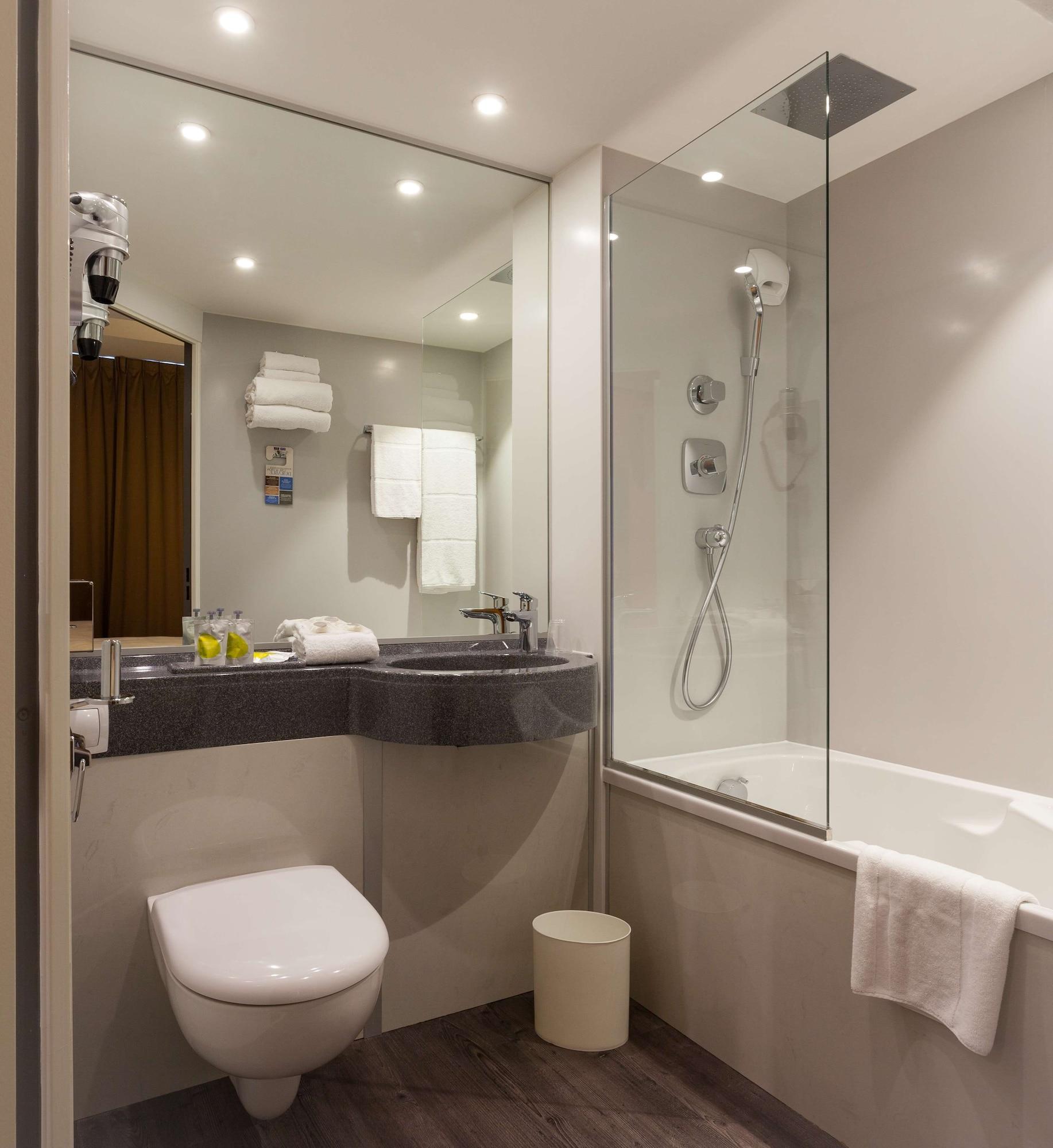 Hotel Kyriad Rennes Centre Gare Exteriör bild