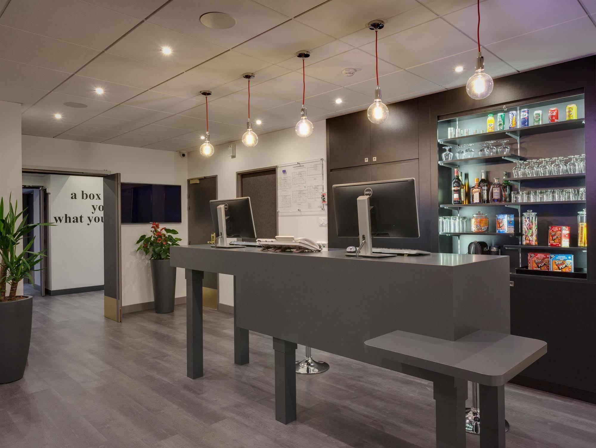 Hotel Kyriad Rennes Centre Gare Exteriör bild